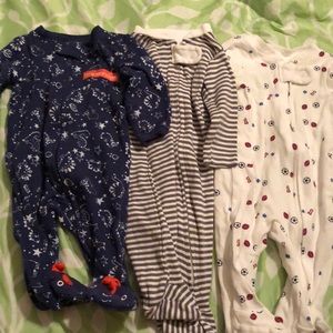 3 little wonder newborn sleepers..